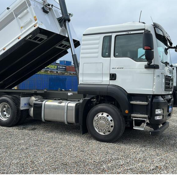 Sitrak G7 6x4 Tipper Truck – 430HP Heavy-Duty Dump Truck